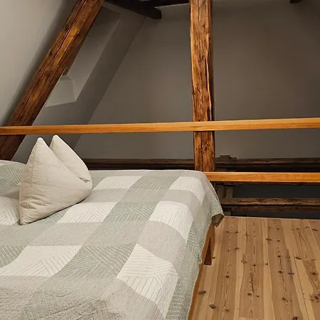 Wohnen Im Dreiseitenhof Mit Galerieschlafzimmer Neudietendorf