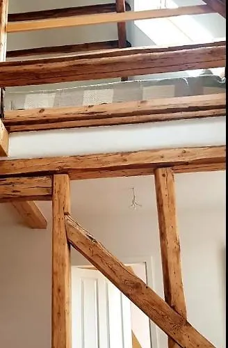 Wohnen Im Dreiseitenhof Mit Galerieschlafzimmer Apartamento